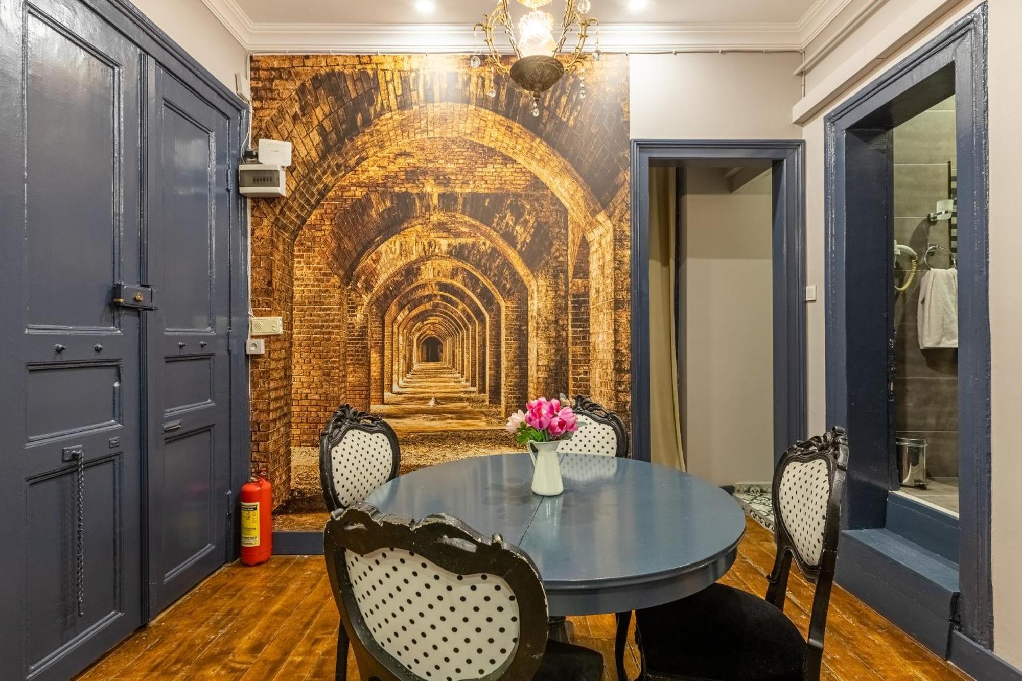 Ganbaru Tours - Flats In Galata Apartment Istanbul Exterior photo